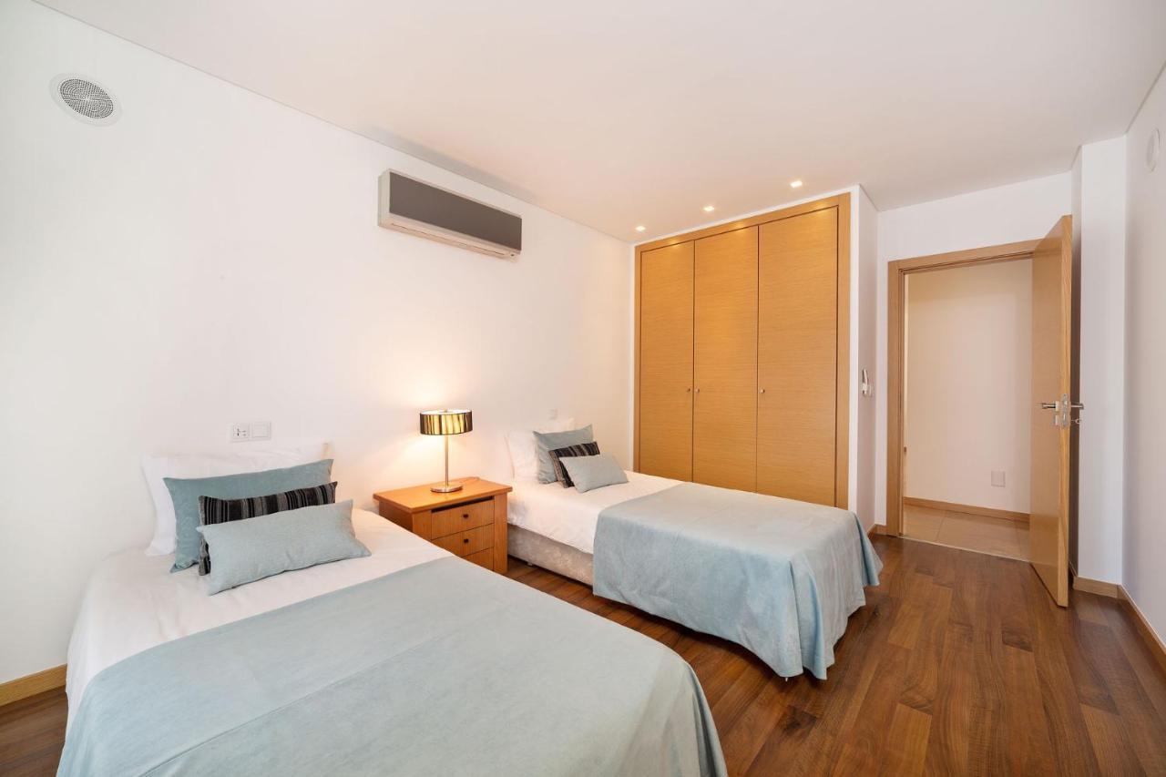 Baia Residence 2 - Holiday Apartments - By Sch São Martinho do Porto Eksteriør billede