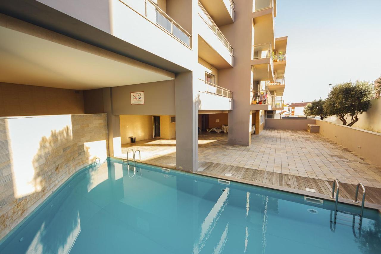 Baia Residence 2 - Holiday Apartments - By Sch São Martinho do Porto Eksteriør billede